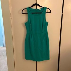 Old Navy dress size M. Green.